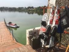 Вместо летнего кафе будет пустырь