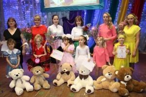 pobeditelnitsyi-s-nagradami