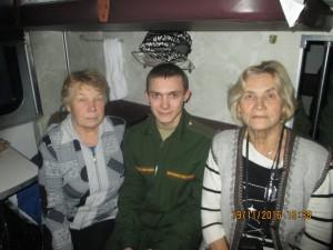 Нина Кузьминовна Пястолова из Ирбита и Галина Петровна Грек с именинником