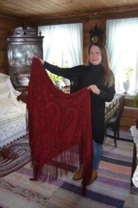 Шаль Августы Степановны