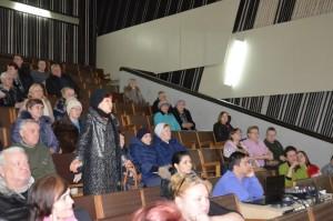 сход в Октябрьском