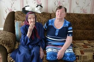 Александра Романовна Ившина с дочерью Маргаритой Михайловной