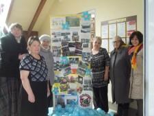 Жители посёлка Большой Исток