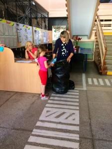 Сбор пластиковой тары Кашинская школа №8