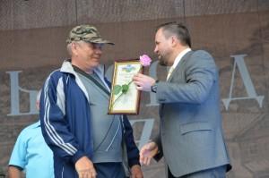 15 Награждение тракториста МУП Благоустройство