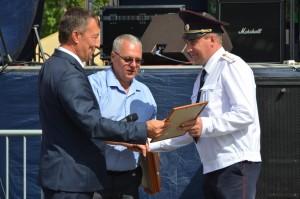 Награждается участковый Д. В. Наташин