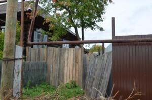 Глухой забор