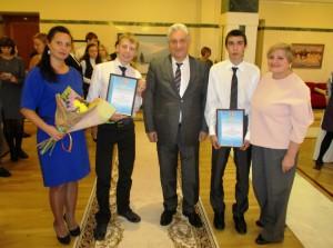 Владислав Гуцев и Сергей Окулов с министром образования Свердловской области Юрием Биктугановым