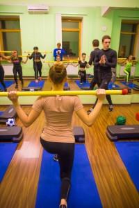 Тренировка в фитнес-центре