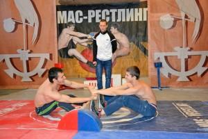 мас-рестлинг