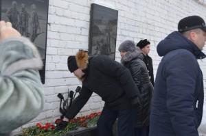 Возложение цветов