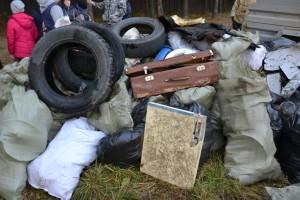 субботник у школы №1, мусор