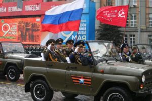 Танкист Ушаков на военном параде в Екатеринбурге