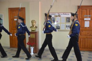 Торжественное открытие памятных бюстов в суде