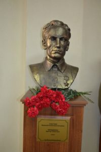 Торжественное открытие памятных бюстов в суде