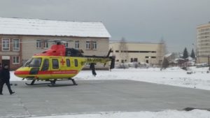 Вертолет у больницы