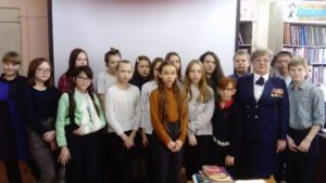 Инструктор ВДПО в библиотеке