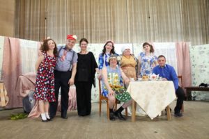 Октябрьский дом культуры театр Зеркало