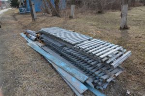 Обновляют памятники