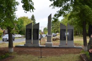 Новый памятник в Верхней Сысерти