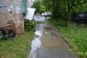 Двор Орджоникидзе,31