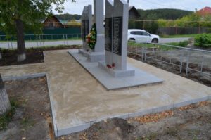 Памятник воинам В. Сысерть