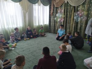 Пожарные и школьники