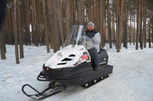 Леонид Никитин на новом снегоходе