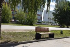 Экологический десант: скамейки ко дню города